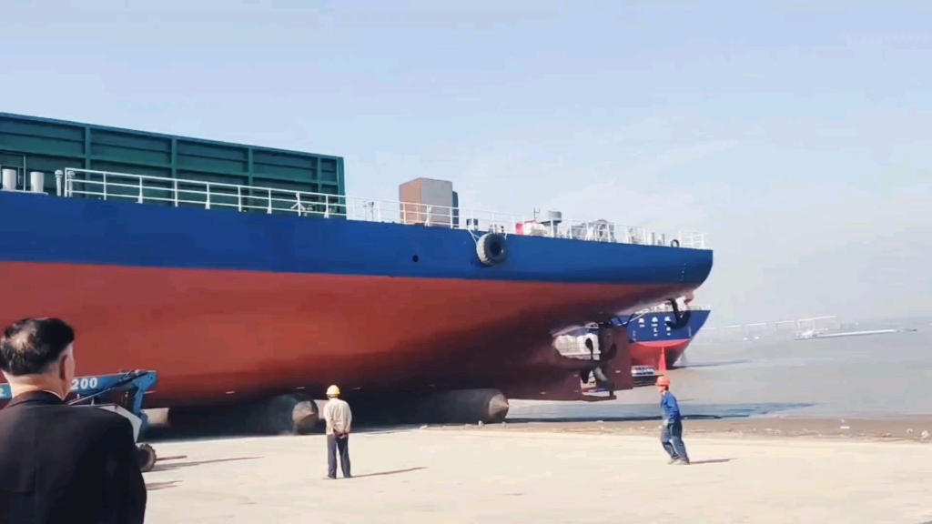 2021.11.01:賀江蘇合心海運“合心168”船氣囊上排下水吉水接水順利完成#氣囊下水#合心168#船舶下水#氣囊上排下水#合心海運